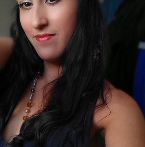 Meet your Posher, Azucena